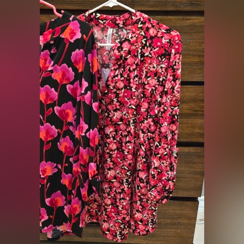 Dear Scarlett Tops 3/4ths Colorful Size Large New With & Without Tags